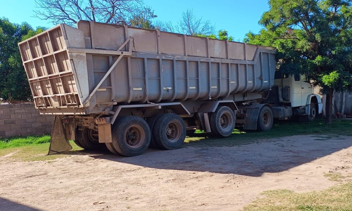 Un camionero de 33 años murió tras ser atropellado por su propio vehículo | Córdoba