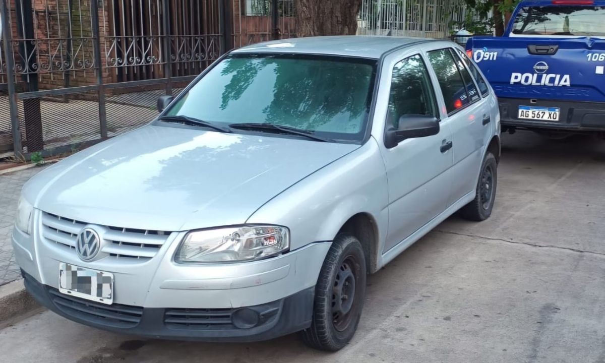 Un hombre fue detenido tras robar dos autos y quedarse dormido en uno de ellos | Córdoba