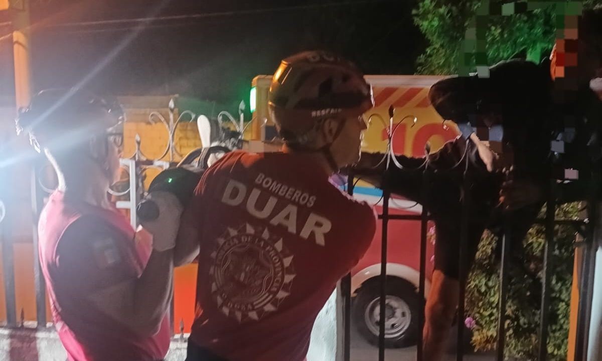 Un hombre intentó entrar a una casa en Villa El Libertador y quedó atrapado en la reja | Córdoba