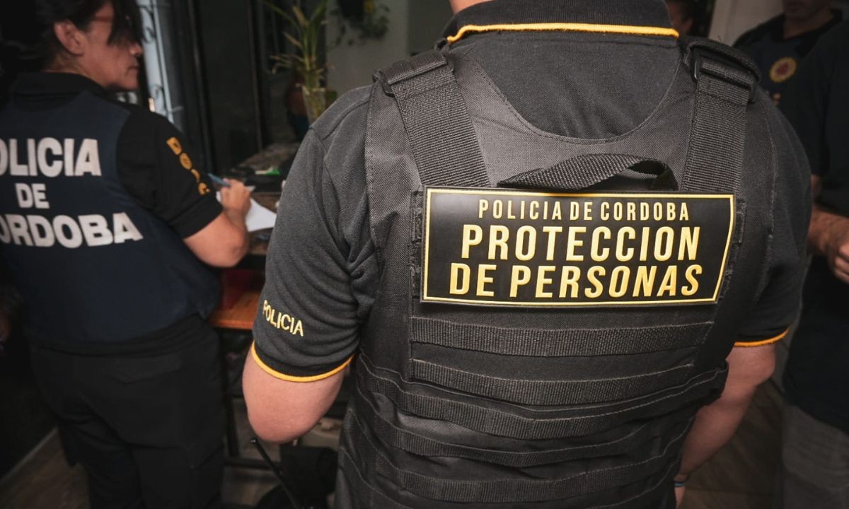 Un joven fue detenido en barrio Las Flores por distribuir material de abuso sexual infantil | Córdoba