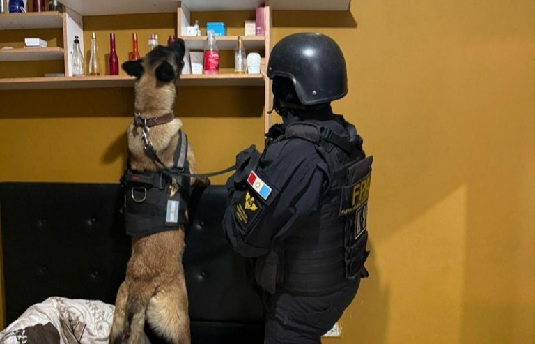 Estación Juárez Celman: una pareja fue detenida por comercializar estupefacientes | Actualidad