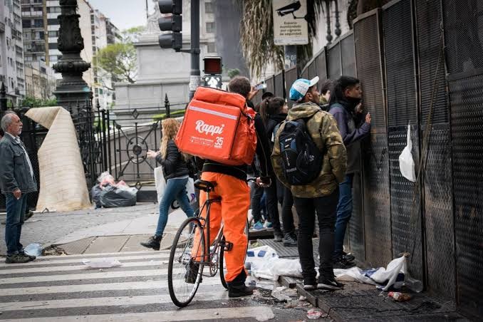 Nuevo panorama laboral: crecen el autoempleo y la informalidad mientras caen los puestos formales | Política y economía