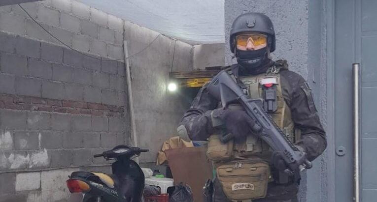 Desbaratan banda que vendía drogas a menores en Alta Gracia, hay cinco detenidos | Córdoba