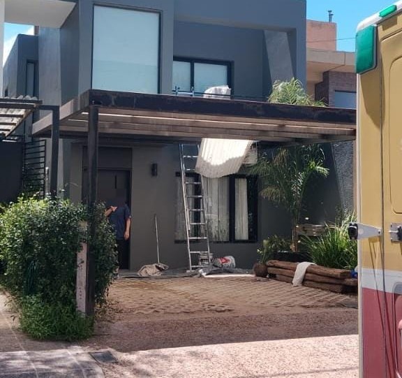 Un hombre cayó de cinco metros mientras pintaba una vivienda y sufrió lesiones de consideración | Córdoba
