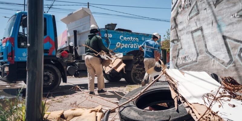 La Municipalidad refuerza el descacharreo para prevenir el dengue en barrios de la ciudad | Servicios