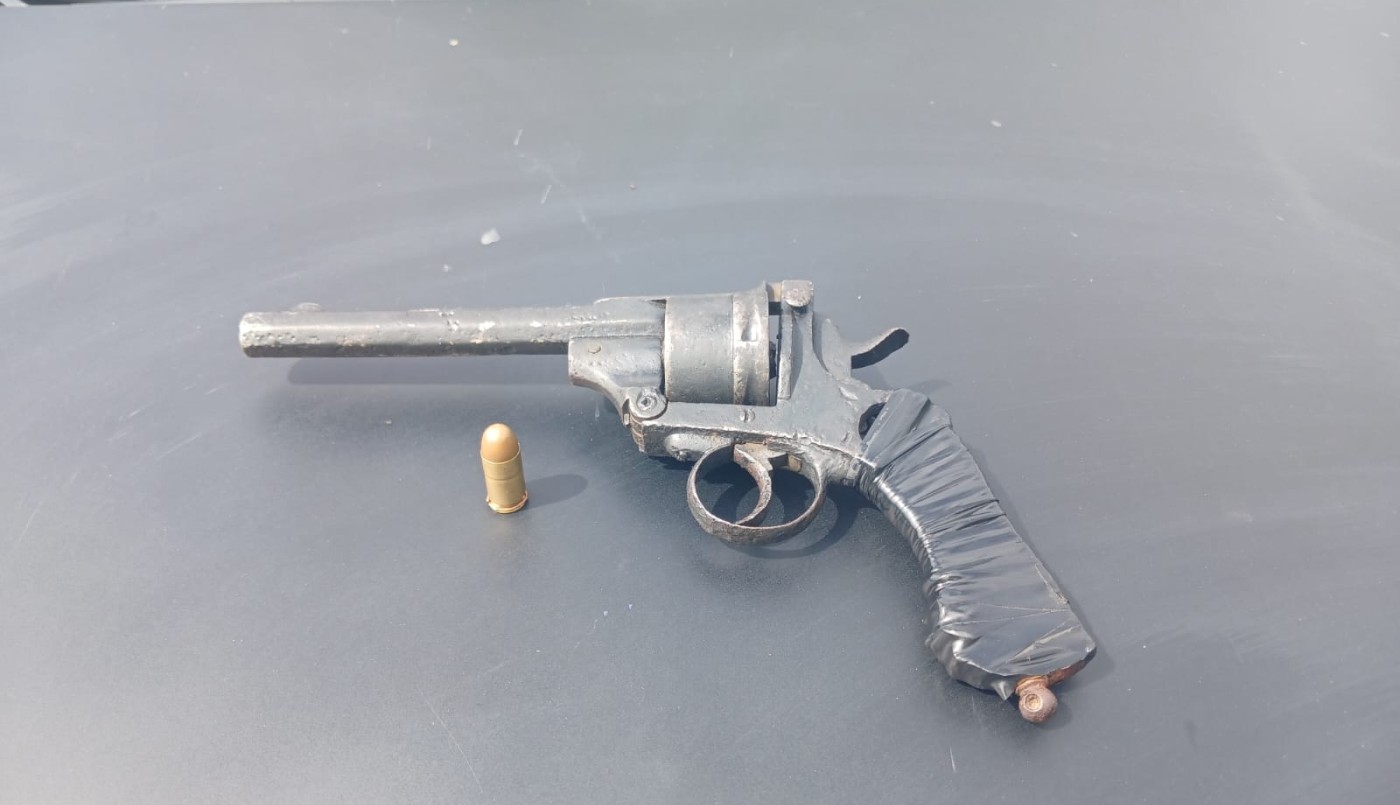 Operativo policial en Villa Boedo terminó con dos detenidos y el secuestro de un arma | Córdoba