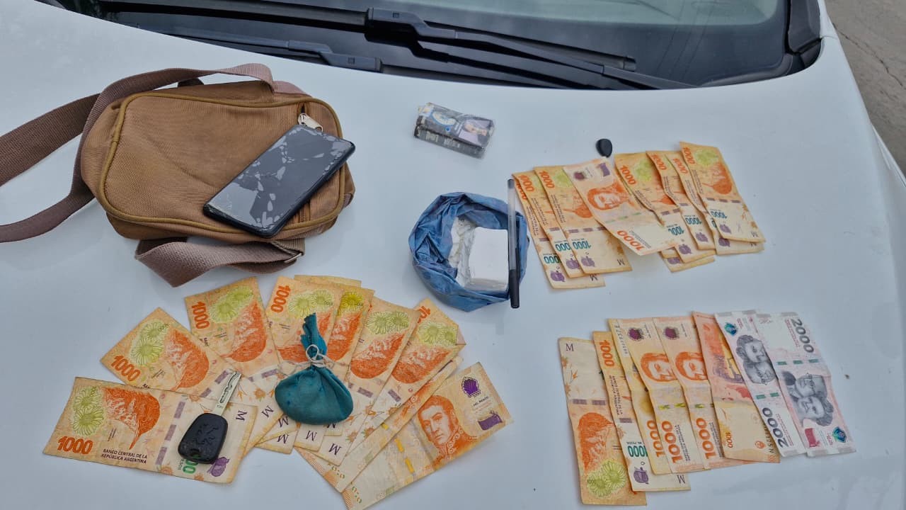 Cayó un automovilista con cocaína, dinero y un celular tras un control policial | Córdoba