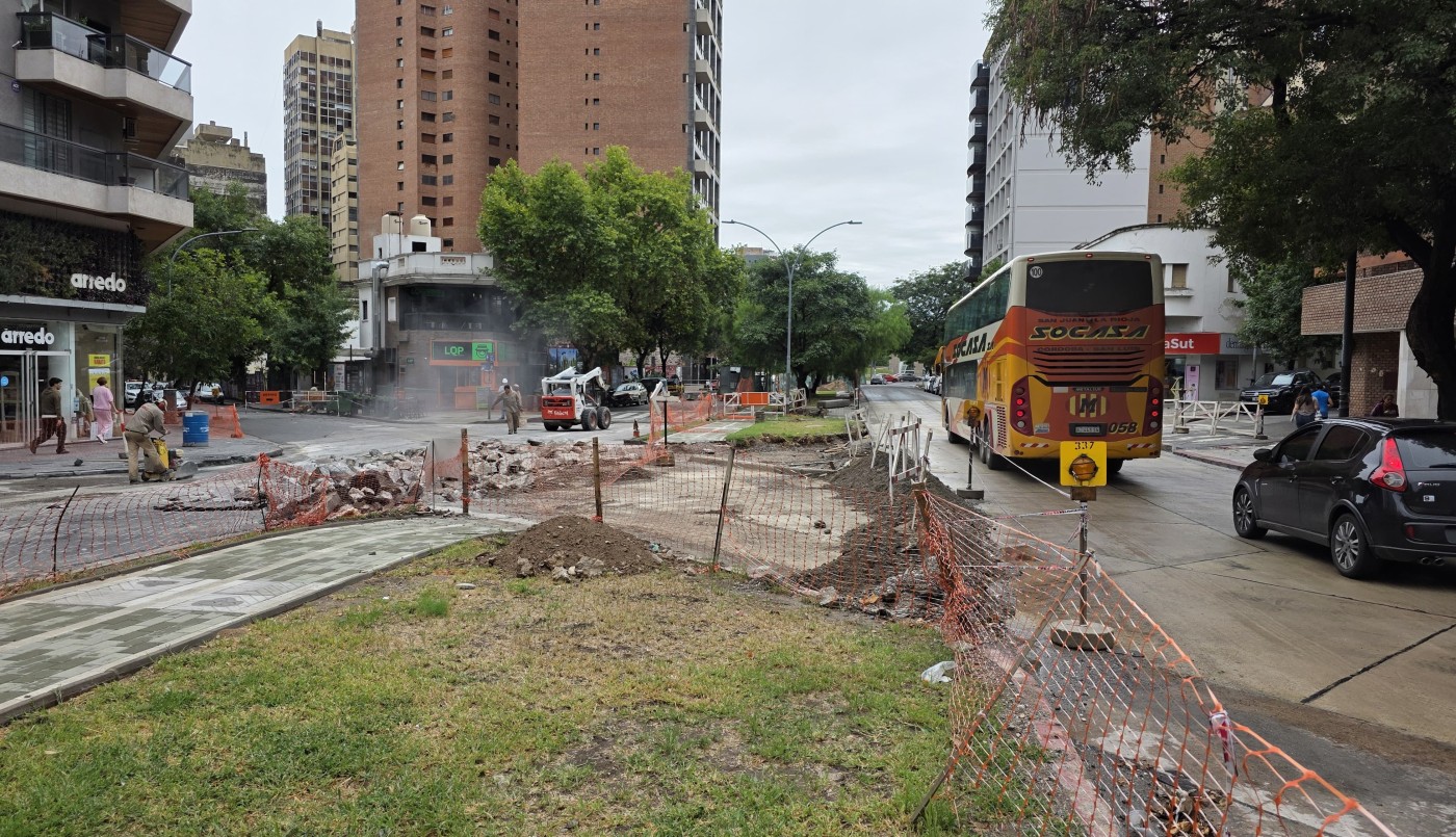Corte total en Ambrosio Olmos y Plaza España: cómo serán los desvíos y hasta cuándo dura | Servicios