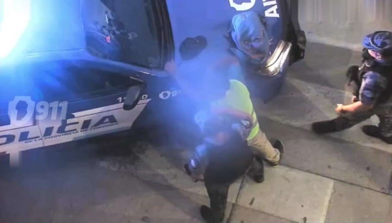 Detuvieron a seis cuidacoches y limpiavidrios por disturbios y resistencia en varios operativos | Córdoba