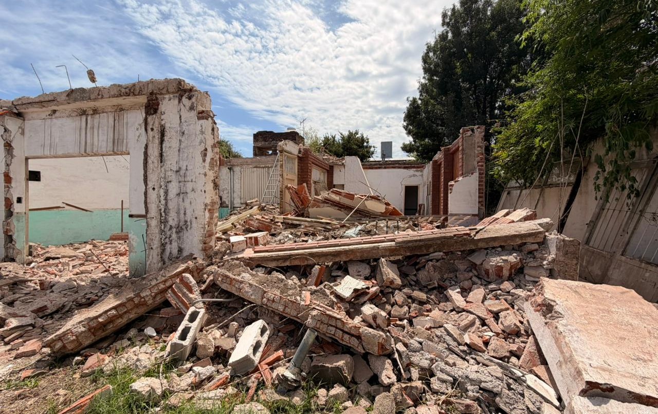 Villa Allende: un albañil resultó herido tras desmoronarse el techo donde trabajaba | Córdoba
