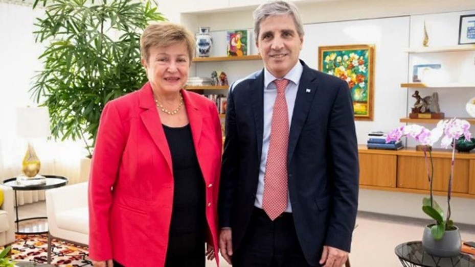 El FMI insiste en que Argentina debe cumplir con la meta de reservas | Política y economía