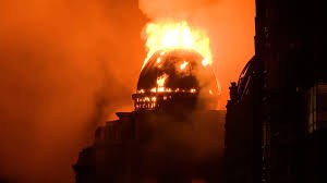 Impactante incendio en la estación central de Glasgow: colapsó parte de la histórica estructura | Internacionales