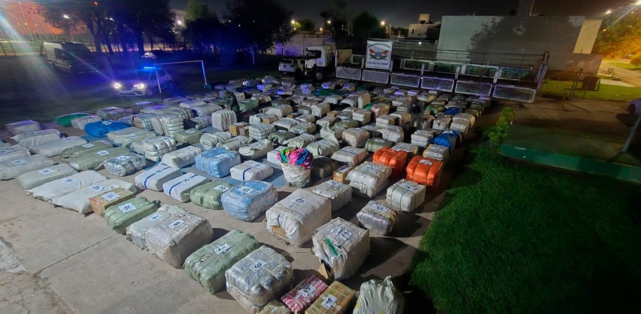 Decomisan mercadería ilegal por $300 millones en Córdoba: venía de Salta hacia Buenos Aires | Córdoba