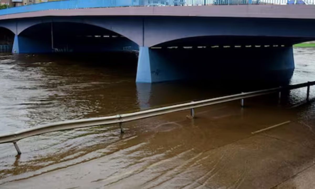 Corte total en la Costanera de Córdoba por la crecida del Río Suquía | Córdoba