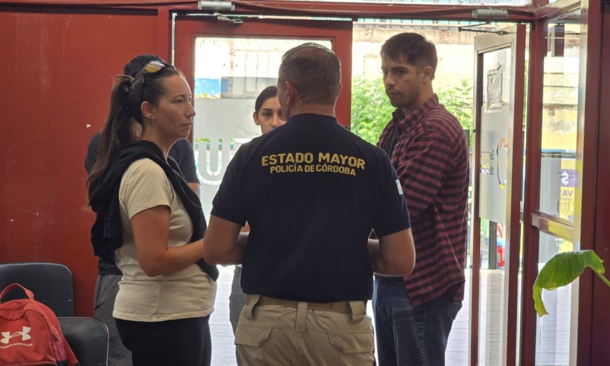 El comisario baleado en Córdoba está lúcido, pero evalúan daños en su médula | Córdoba