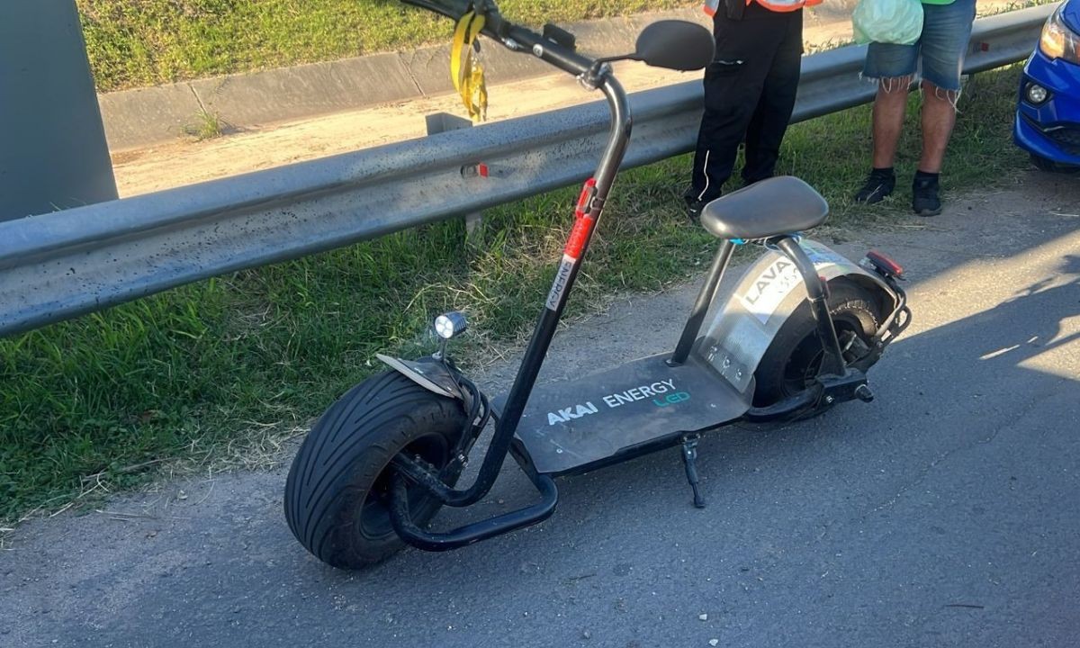 Hombre de 62 años fue sancionado por circular en monopatín por la Circunvalación | Córdoba