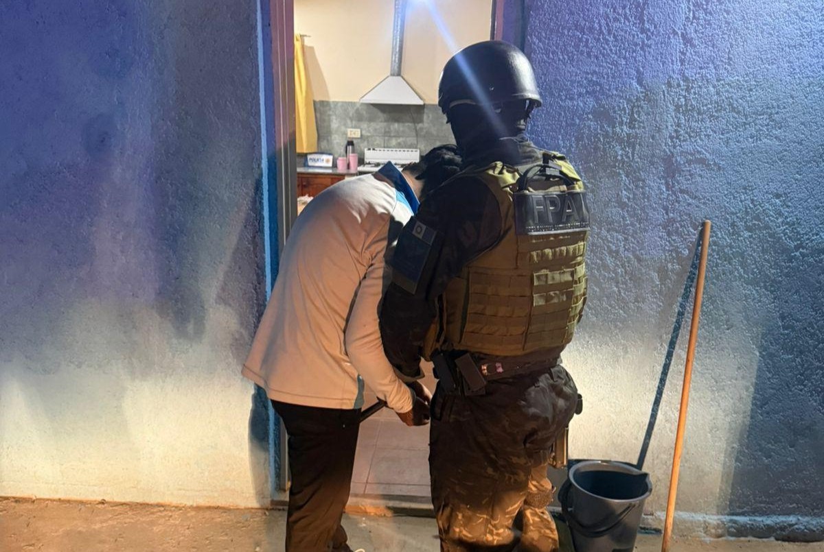 Cayó una banda narco familiar: tres detenidos y droga incautada en varios allanamientos | Córdoba