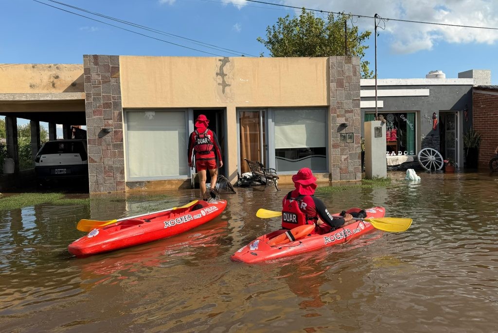 Temporal en el este cordobés: despliegan operativo y asisten a familias afectadas | Córdoba