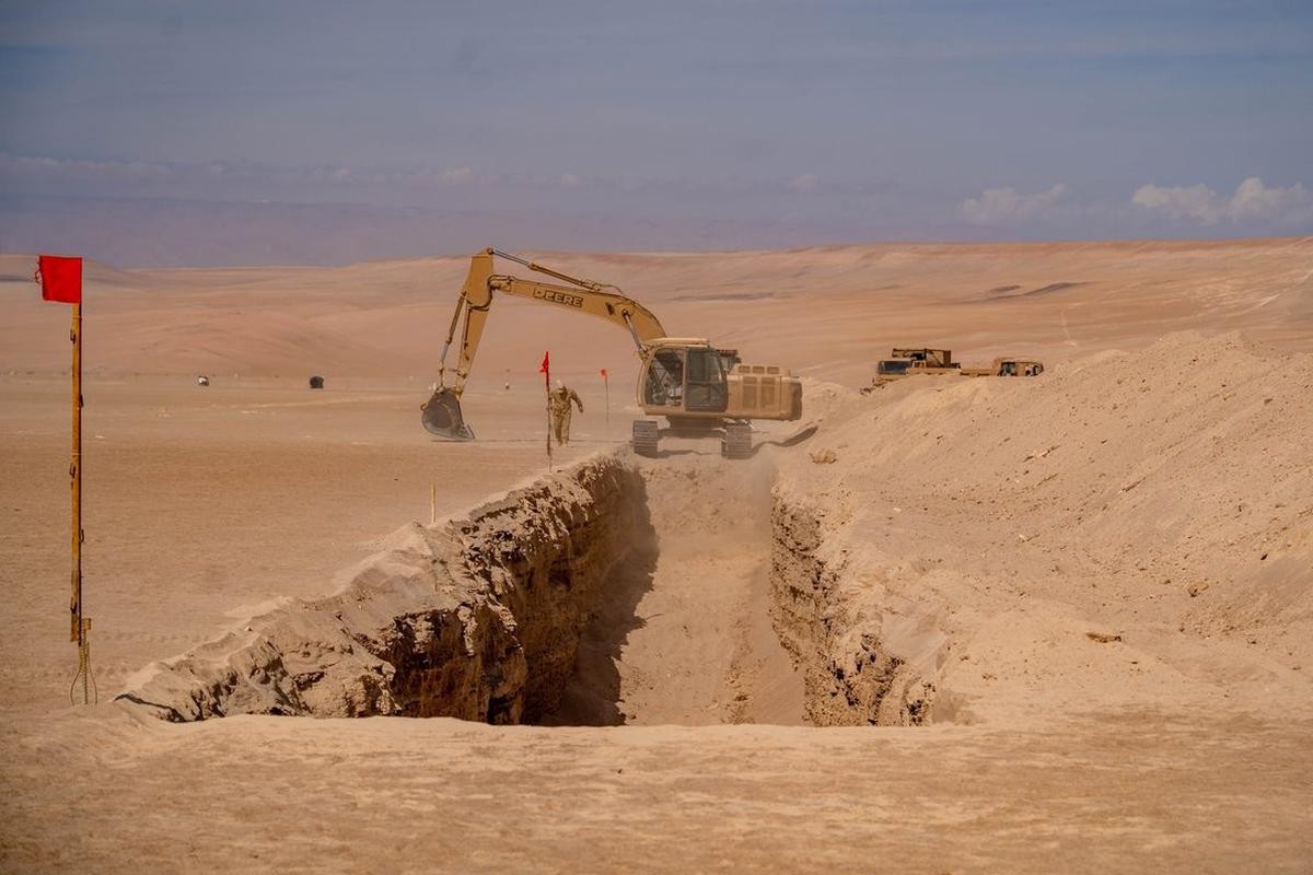 Chile acelera obras de zanja y muro fronterizo con Perú para reforzar control migratorio | Internacionales