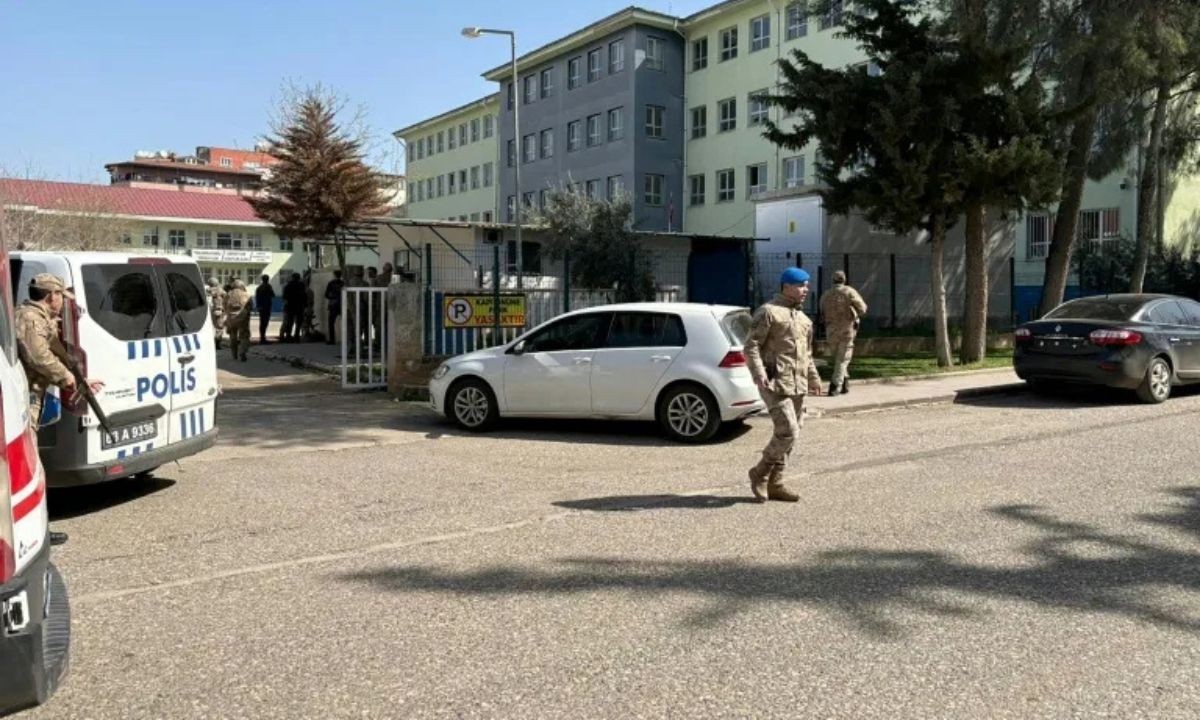 Antiguo alumno desata tiroteo en una secundaria de Turquía: hay 16 heridos | Internacionales