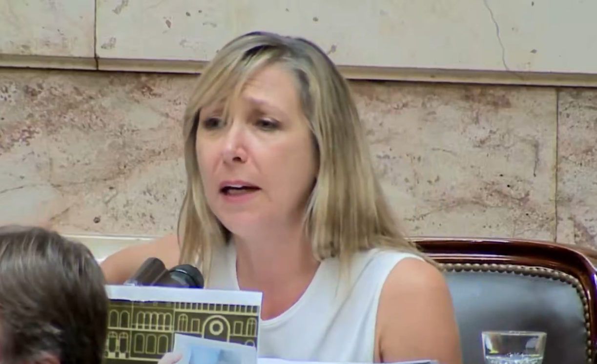 Tenso cruce en Diputados: Bregman llamó “Aloe Vera” a Adorni y encendió el recinto | Política y economía