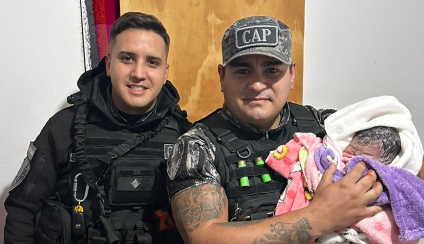 Policías asistieron un parto de urgencia en barrio Parque República | Córdoba