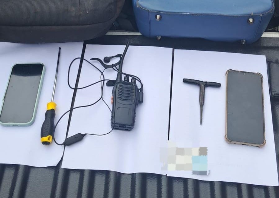 Dos hombres fueron detenidos tras intentar abrir un auto estacionado en la vía pública | Córdoba