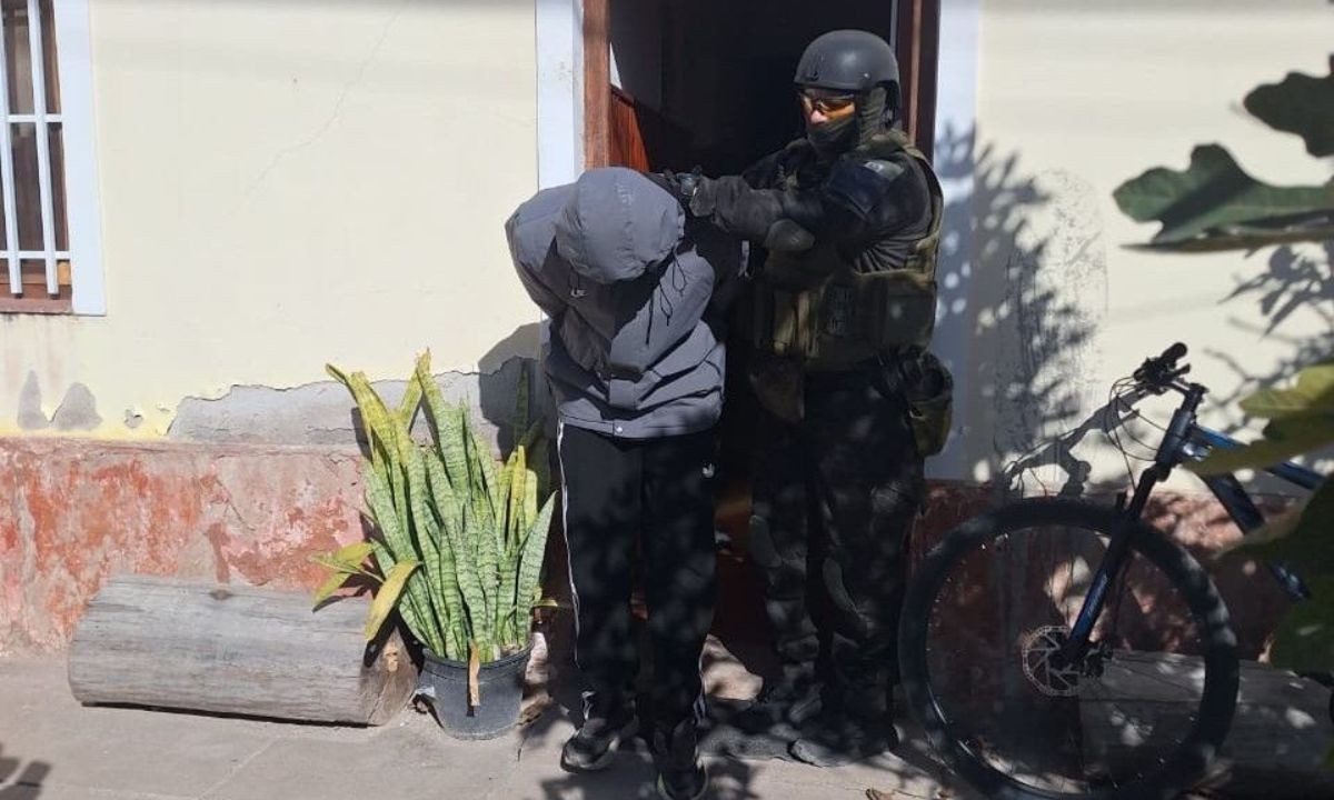 Cayó un vendedor de droga con antecedentes tras un allanamiento en Cruz del Eje | Córdoba