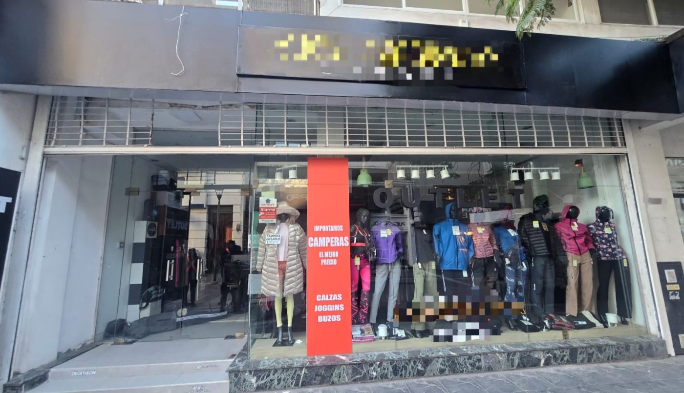 Detuvieron a un hombre tras romper la puerta de un local y robar mercadería | Córdoba