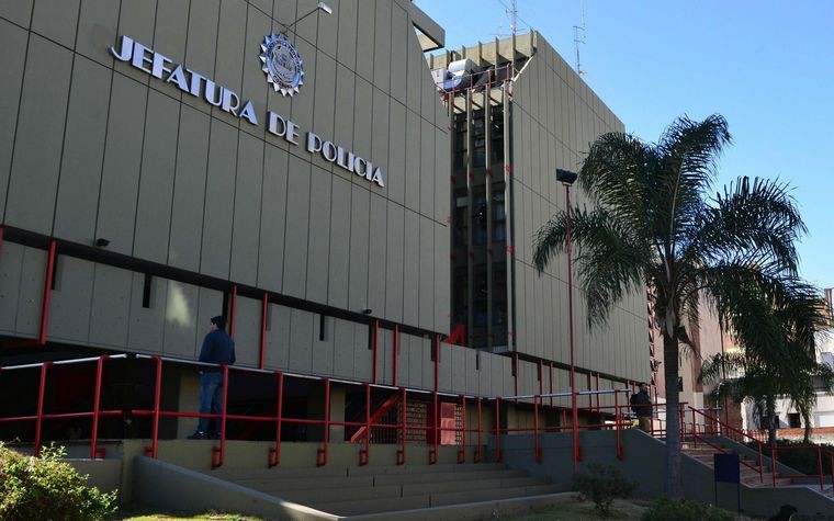 Agravaron la imputación contra el policía acusado de fotografiar a sus compañeras | Córdoba