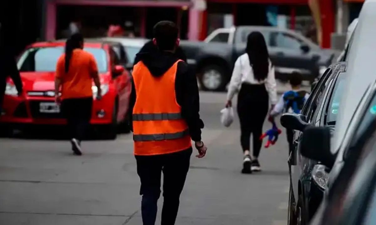 Buscan regular a los naranjitas en Córdoba con un sistema de identificación por QR | Córdoba