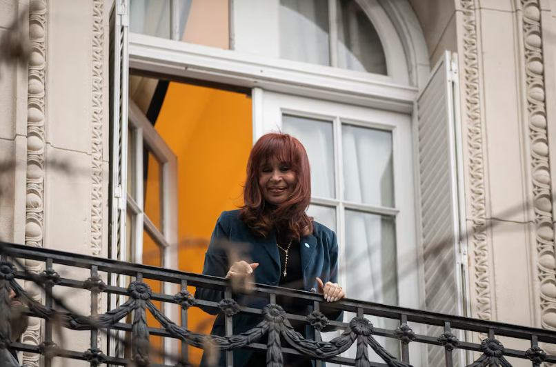 Cristina Kirchner pasará la Navidad internada: el último parte confirmó que sigue en observación | Política y economía