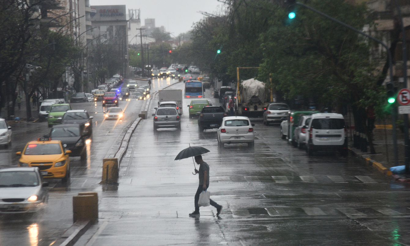 Lunes con alerta meteorológica en Córdoba por lluvias intensas y ráfagas de viento | Córdoba