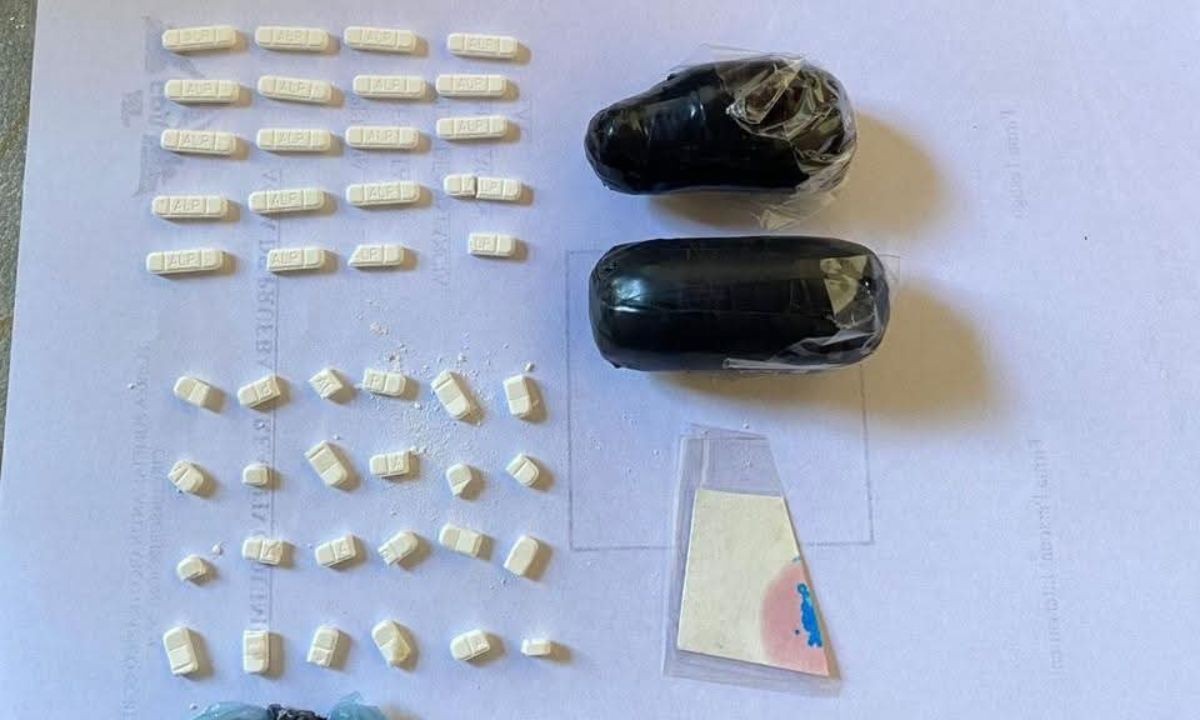 Detienen a una mujer que intentaba entrar casi mil dosis de cocaína a la cárcel de Cruz del Eje | Córdoba