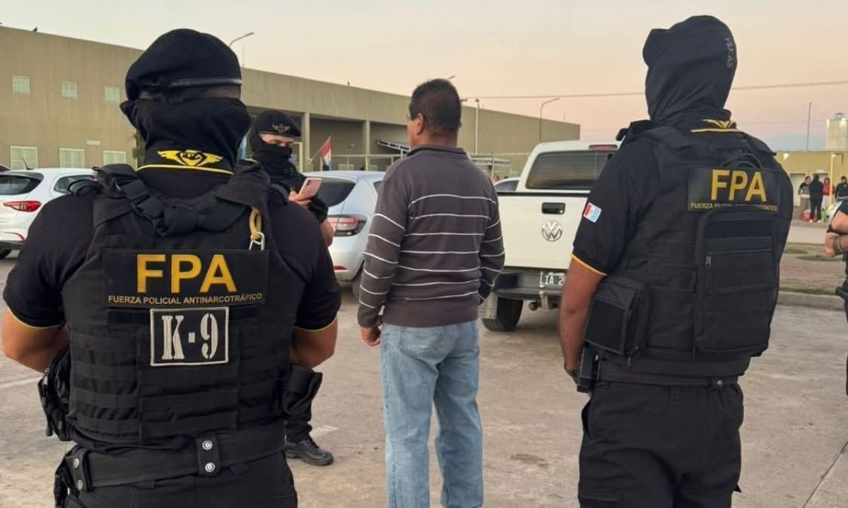 Milanesas con "sorpresa": intentó entrar droga a la cárcel de Bouwer y cayó detenido | Córdoba