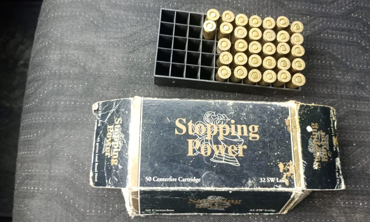 Jesús María: la Policía secuestró una caja de balas abandonada en la calle | Córdoba