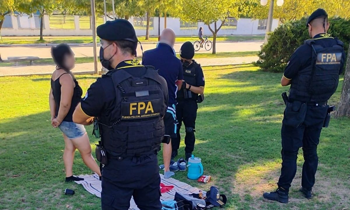 La Carlota y Bouwer: dos menores detenidos y drogas secuestradas en operativos | Córdoba