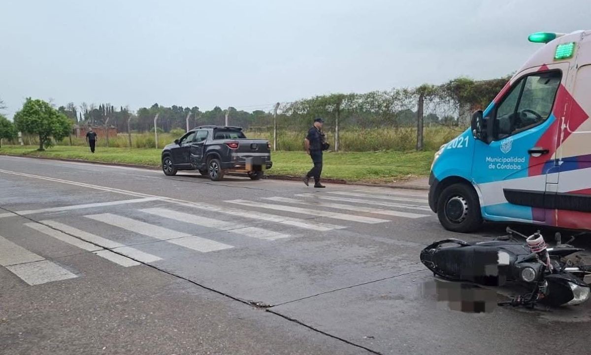 Trágico choque en Córdoba: muere un motociclista tras ser embestido por un camión | Córdoba