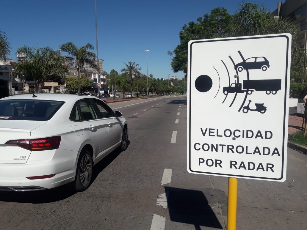 Velocidad controlada: Desde hoy comienzan a implementarse los radares | Córdoba