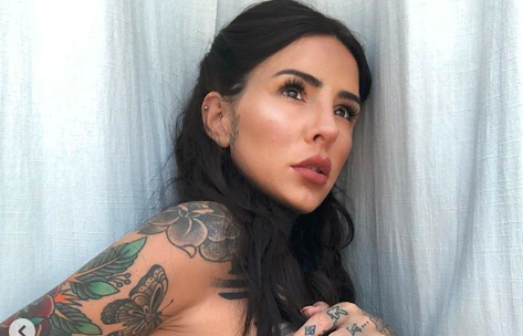 Cande Tinelli lo hizo de nuevo: fotos ultra hot en la cama | Espectáculos