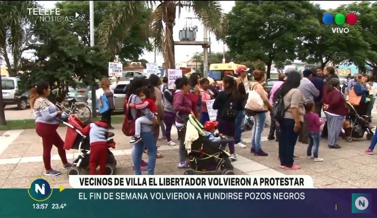 Vecinos de Villa el Libertador protestaron en las afueras del CPC | Córdoba