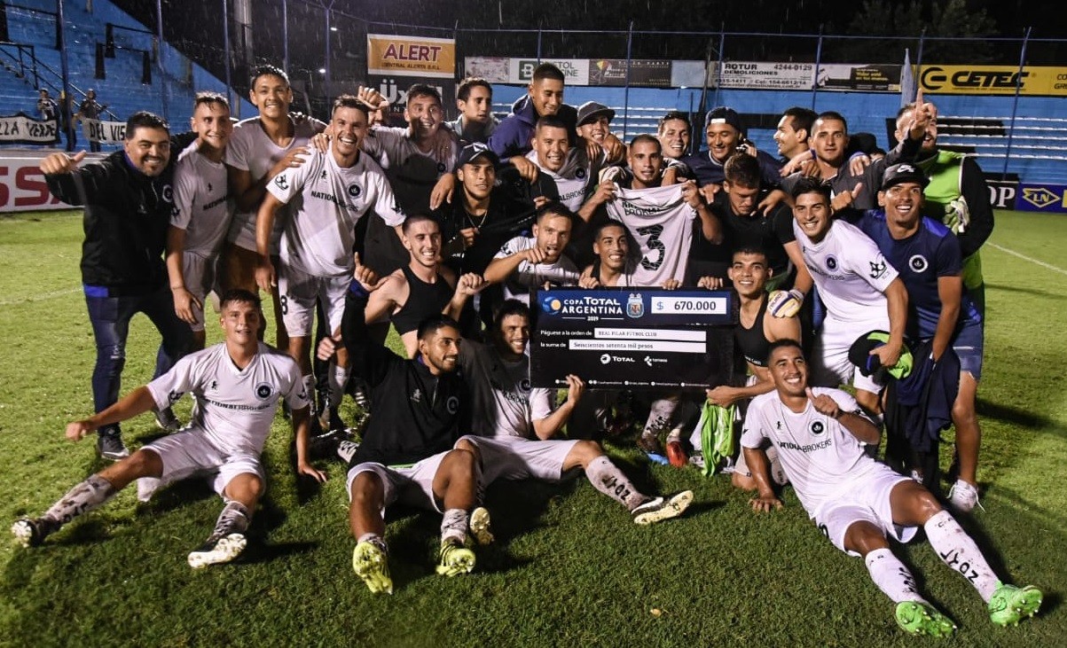 Real Pilar: la hazaña de repartidores de supermercado, choferes de Uber y empleados de locales | Deportes