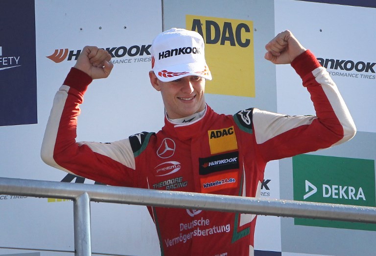 El hijo de Michael Schumacher se prueba con la Ferrari de Fórmula 1 | Deportes