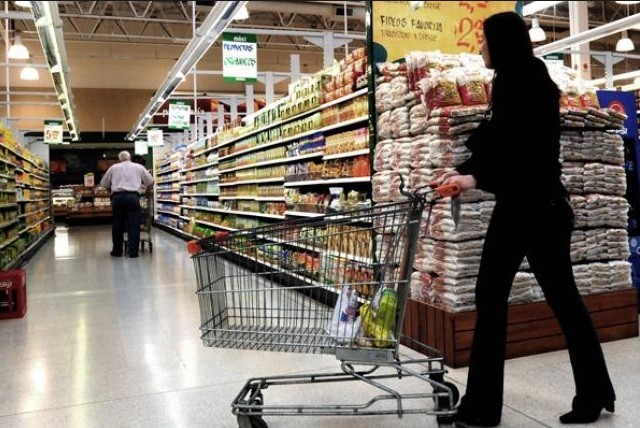 Las medidas: acuerdo de precios por 6 meses, freno de tarifas y beneficios en créditos | Córdoba