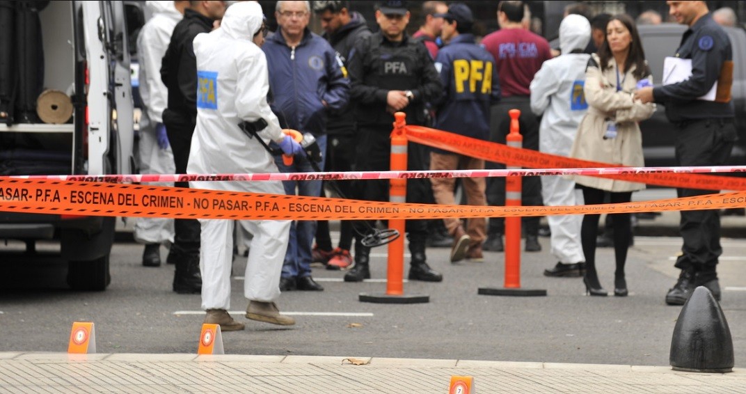 Repudio, dolor y llantos tras el ataque al diputado Olivares y al asesor Yadón | Actualidad