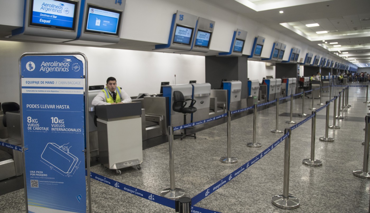 Aerolíneas Argentinas canceló todos sus vuelos del miércoles por el paro de la CGT | Actualidad