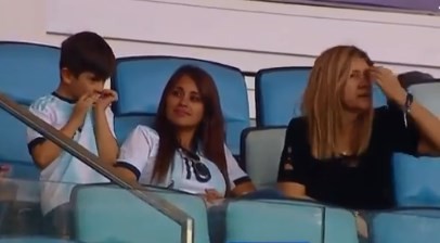 Argentino de alma: el momento que Thiago Messi besa la camiseta de la Selección | Deportes