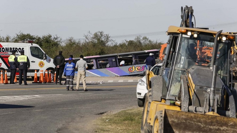 Decidirán si dictan la prisión preventiva a los choferes del micro que volcó en Tucumán | Actualidad