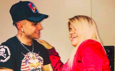 More Rial, a los besos con su nuevo "amigo" Enrique Sánchez | Espectáculos