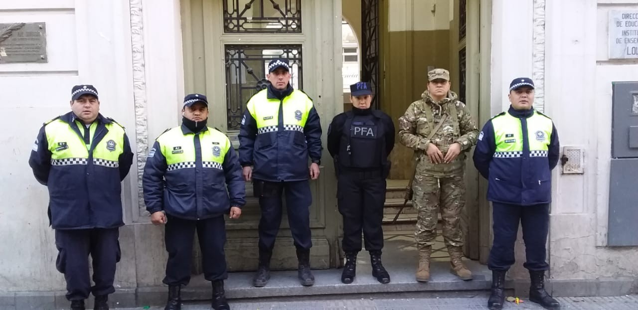 Quiso votar con el DNI del hermano y tuvo problemas con la policía | Elecciones Legislativas 2021